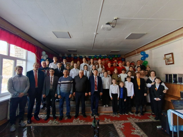 прошел фестиваль солдатской песни.